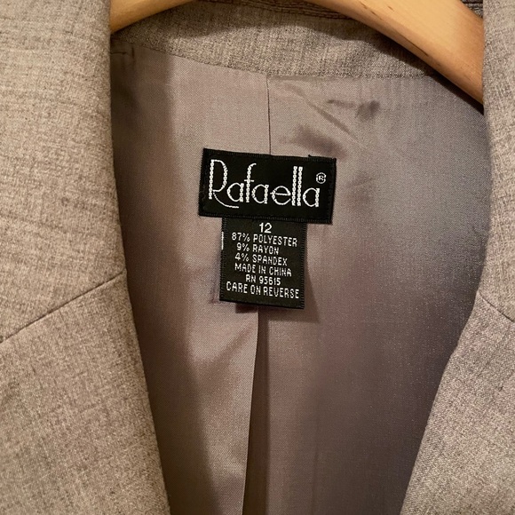 Womens suit blazer - Picture 2 of 3